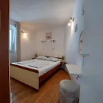 Apartament Pejakovic *